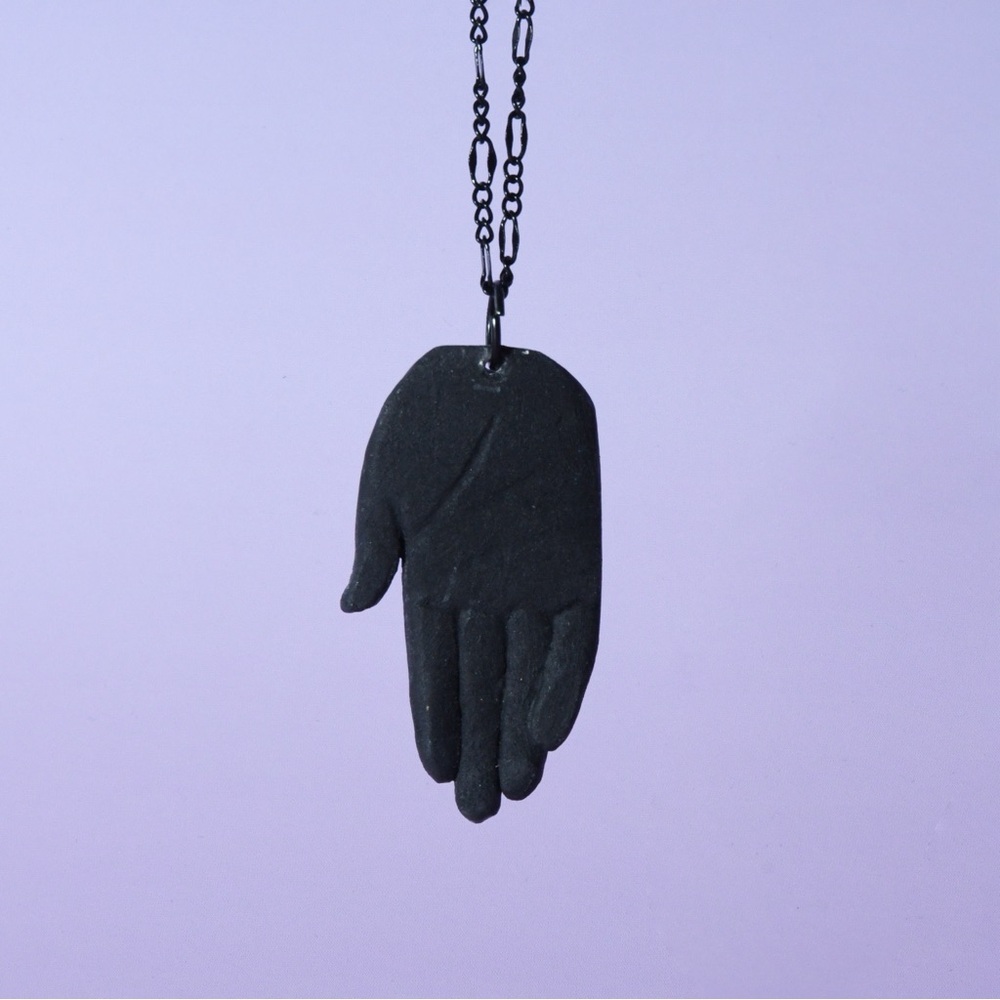 Snake Hand Necklace - Picture 4 of 4